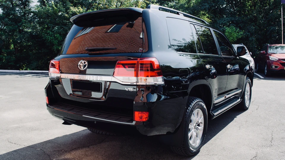 Toyota Land Cruiser