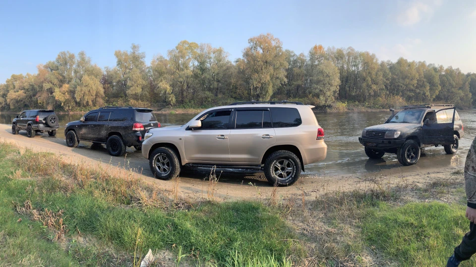 Toyota Land Cruiser 3