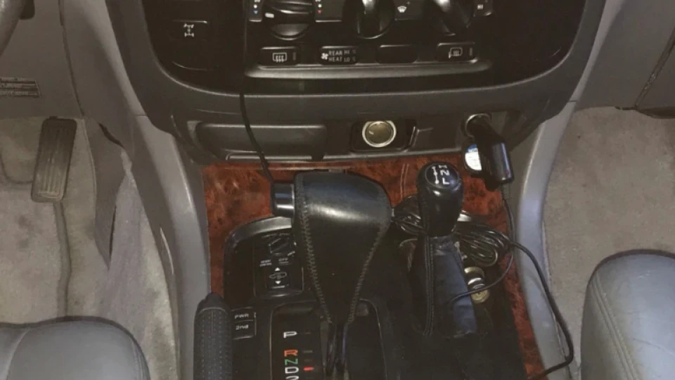 Toyota Land Cruiser 2