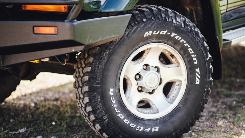 Toyota Land Cruiser 4