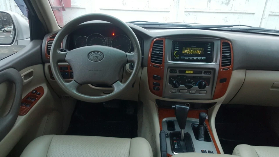 Toyota Land Cruiser 3