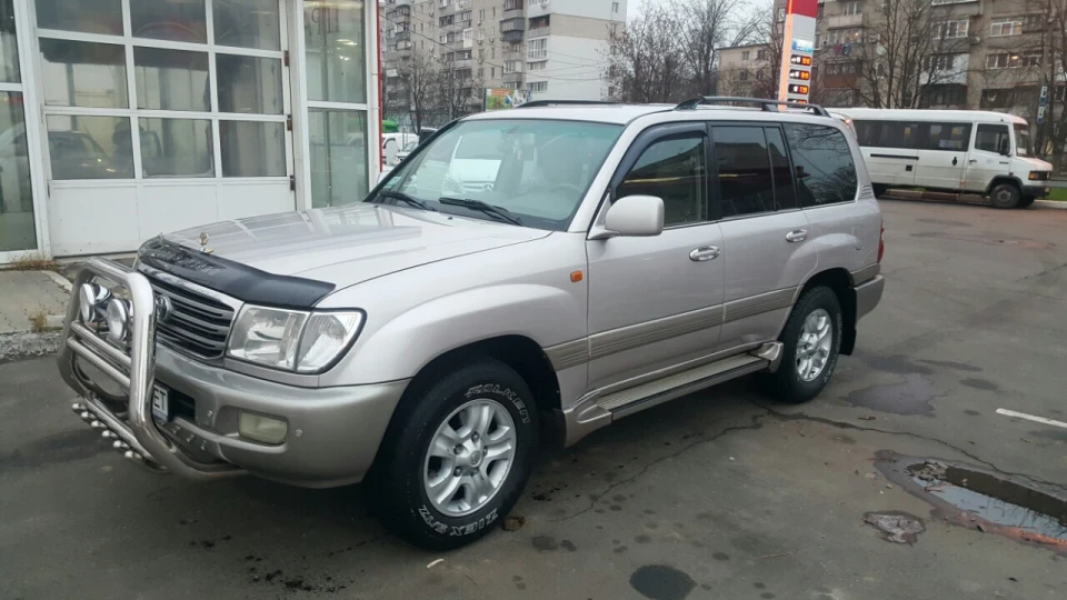 Toyota Land Cruiser 5