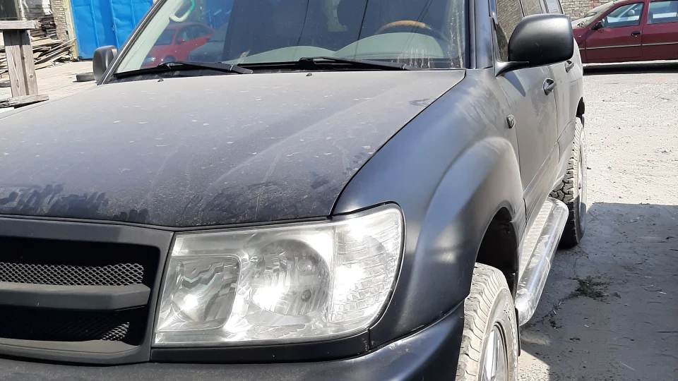 Toyota Land Cruiser