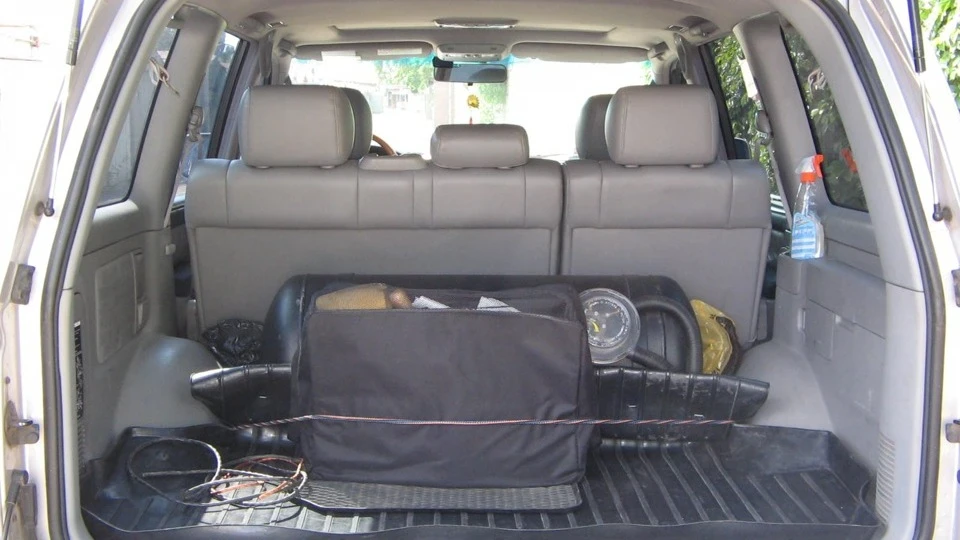 Toyota Land Cruiser 4