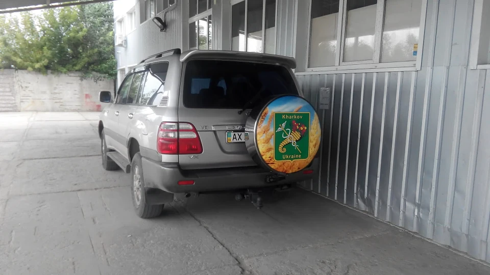 Toyota Land Cruiser 4