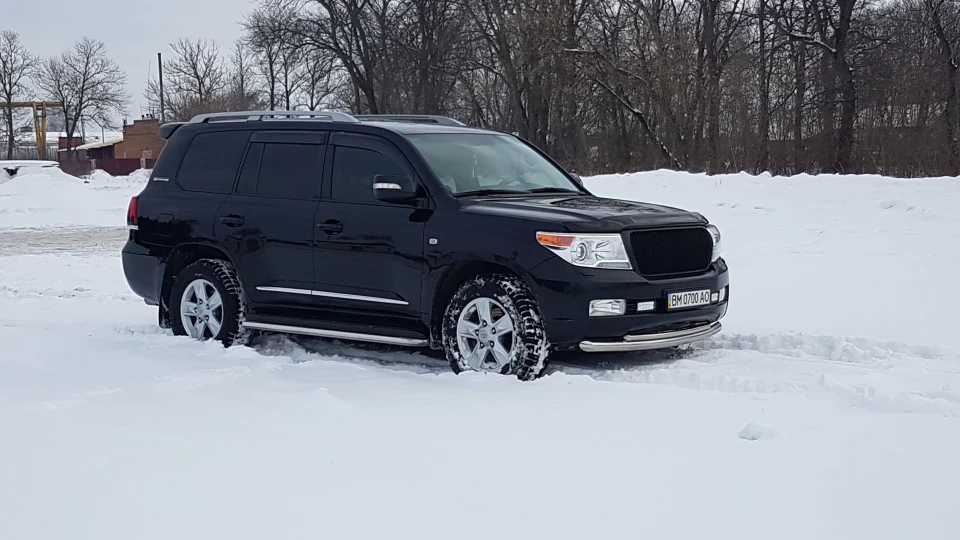 Toyota Land Cruiser 4