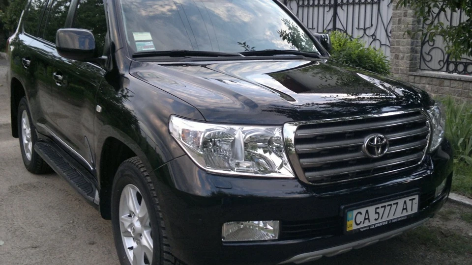 Toyota Land Cruiser 2