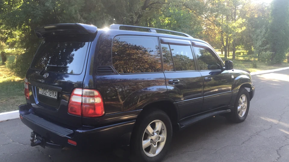 Toyota Land Cruiser