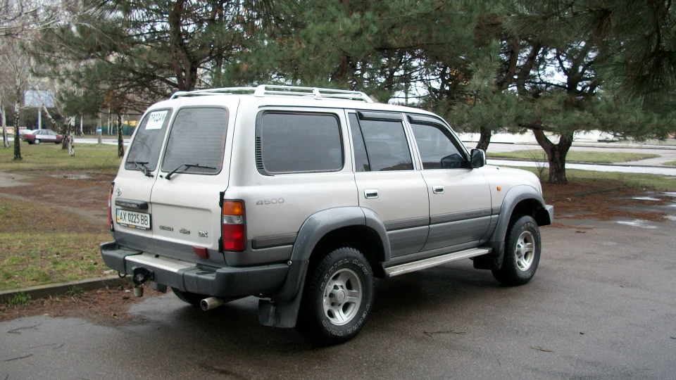 Toyota Land Cruiser 3