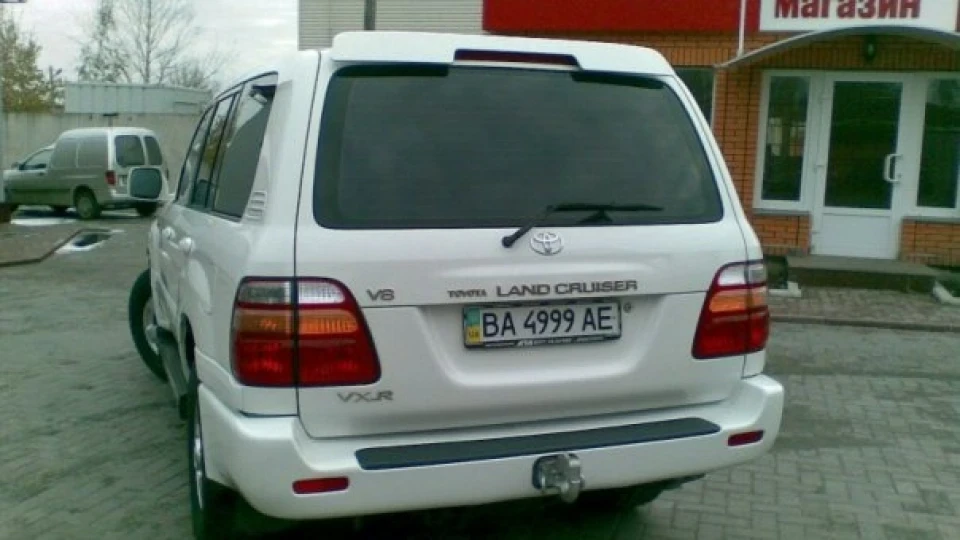 Toyota Land Cruiser 2