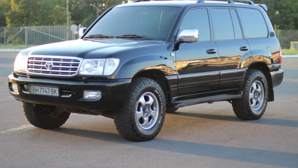 Toyota Land Cruiser 100 VX САРАЮГА 2