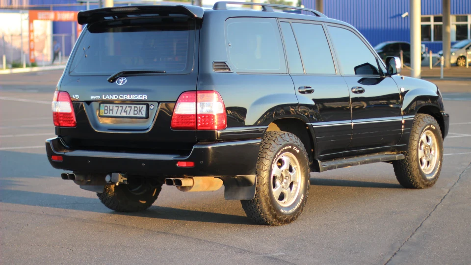 Toyota Land Cruiser 100 VX САРАЮГА 5