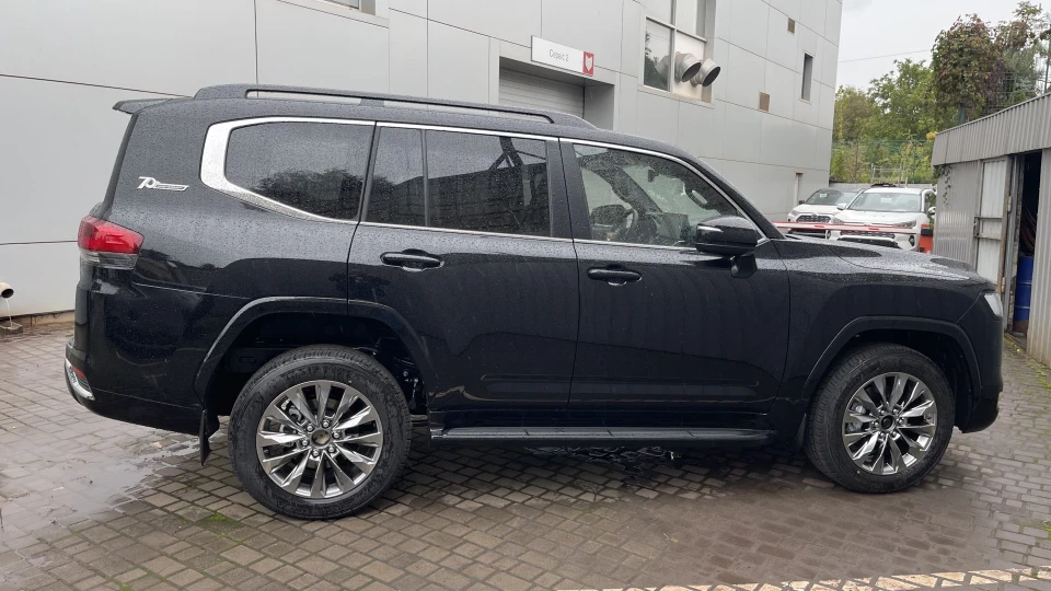Toyota Land Cruiser 3.3 diesel Twin Turbo 4