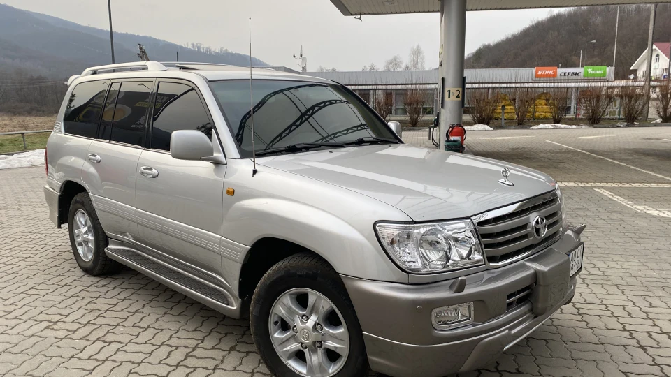 Toyota Land Cruiser 4.7 VXR 3