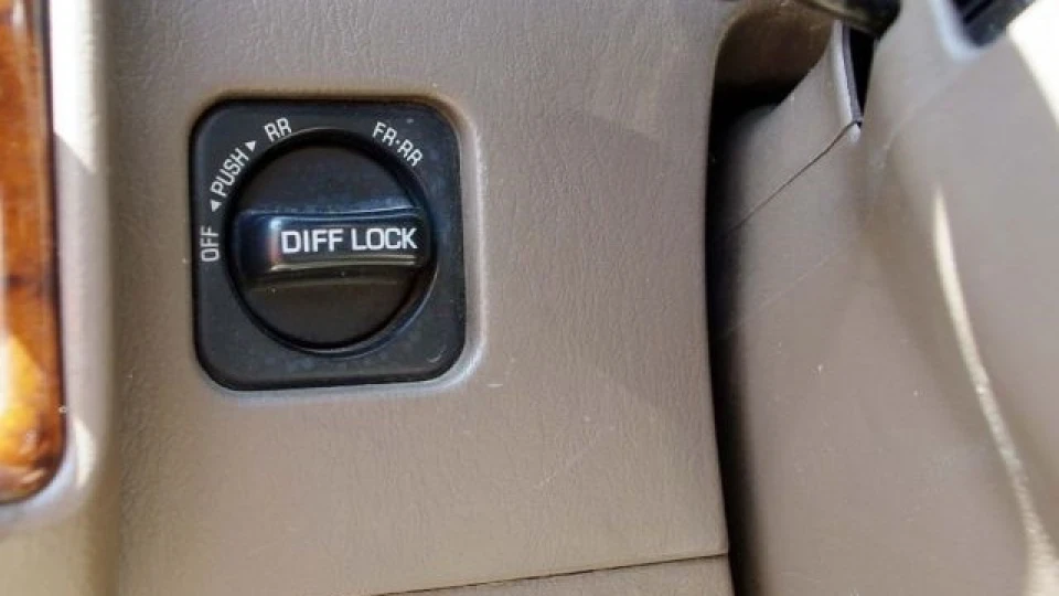 Toyota Land Cruiser 80 2