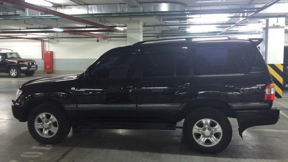 Toyota Land Cruiser Big as life 3