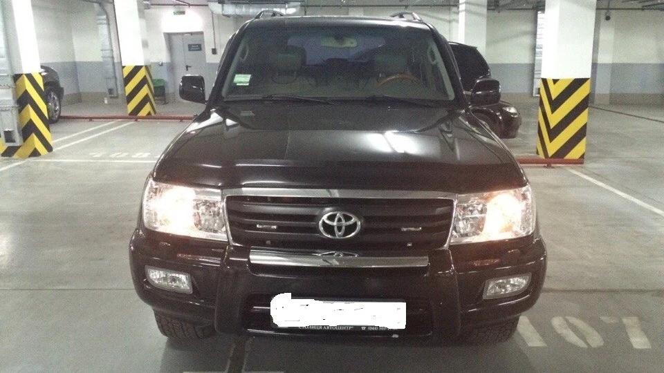 Toyota Land Cruiser Big as life 4