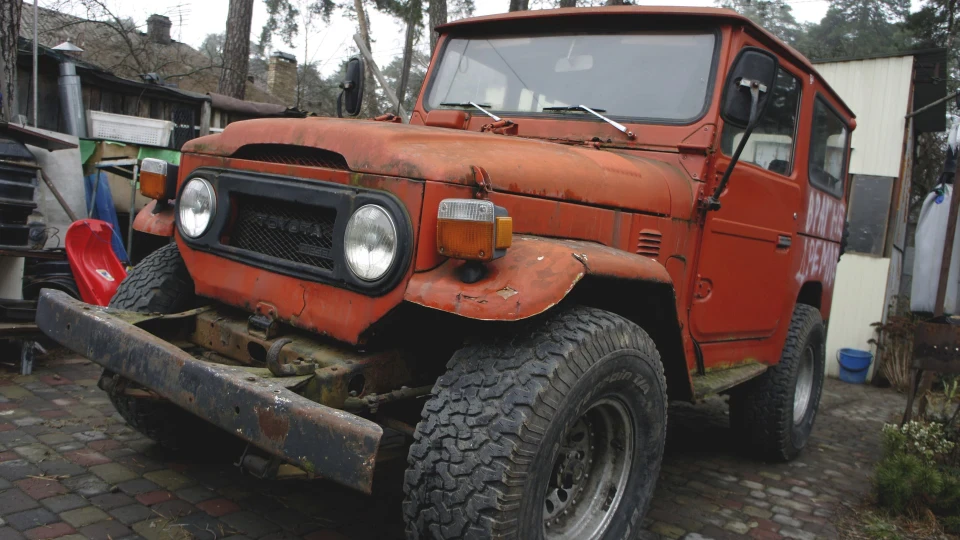 Toyota Land Cruiser BJ40 2