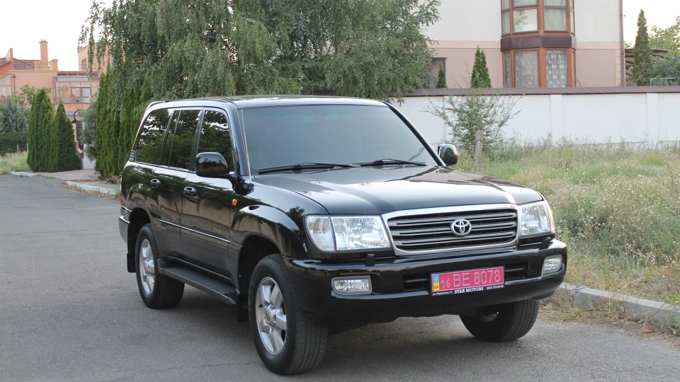 Toyota Land Cruiser Black Style