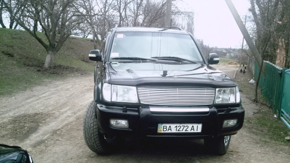 Toyota Land Cruiser близький друг заправок 2