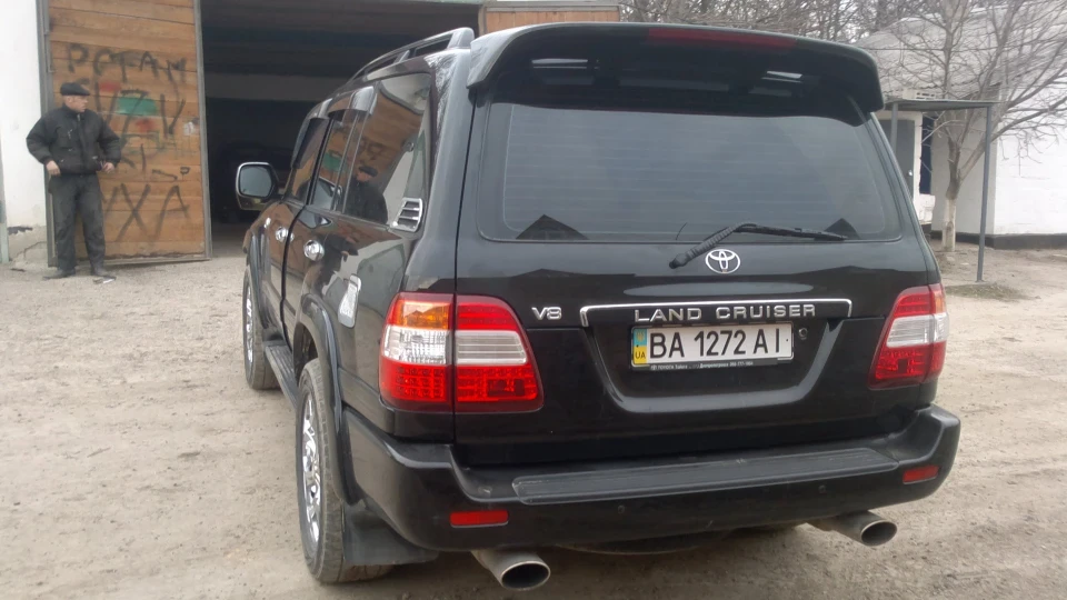 Toyota Land Cruiser близький друг заправок 3