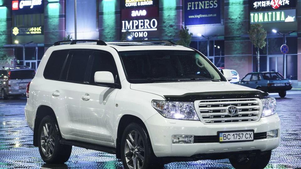 Toyota Land Cruiser Два Сто