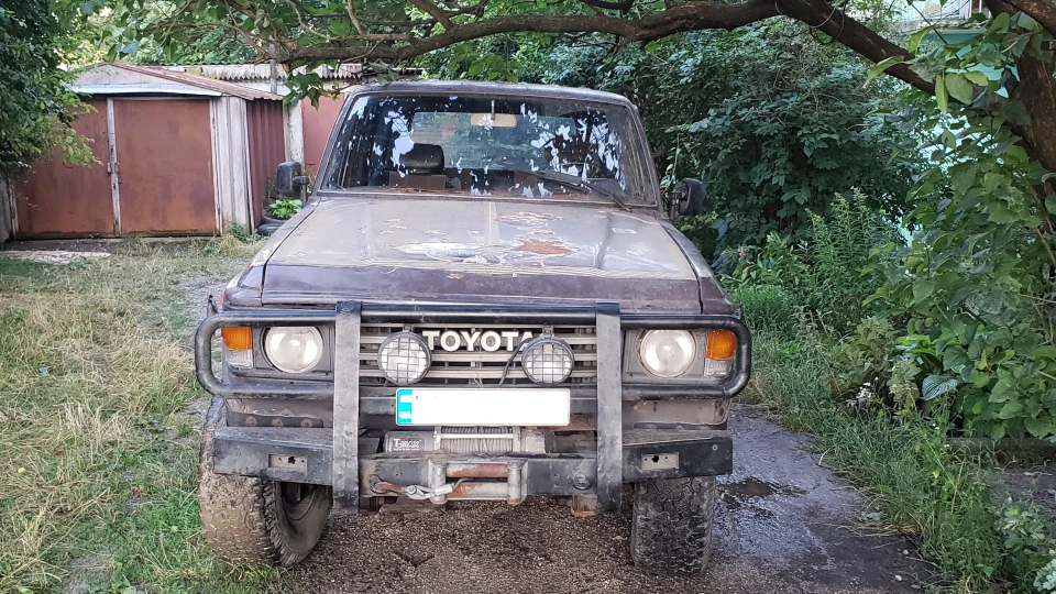 Toyota Land Cruiser Годзілла 2