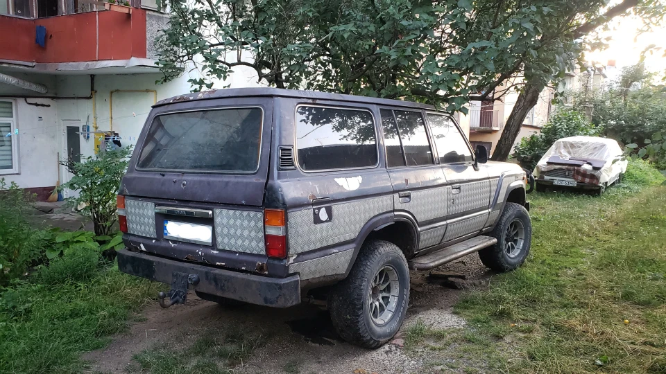 Toyota Land Cruiser Годзілла 3
