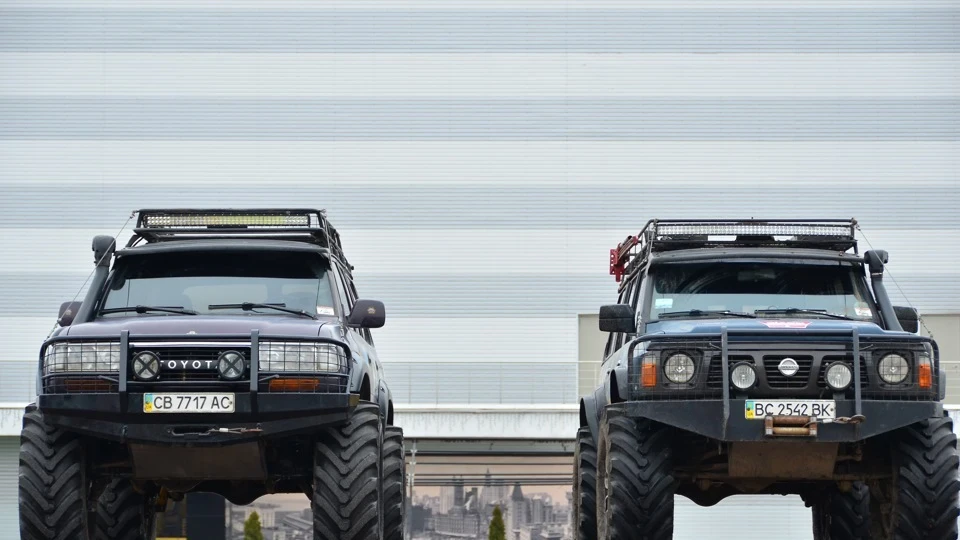 Toyota Land Cruiser ЛАПОКРУЗЕР ВЖЕ БІГ ФУТ 5