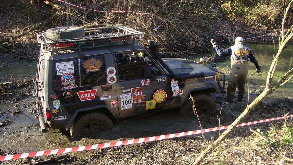 Toyota Land Cruiser Смугастий 3