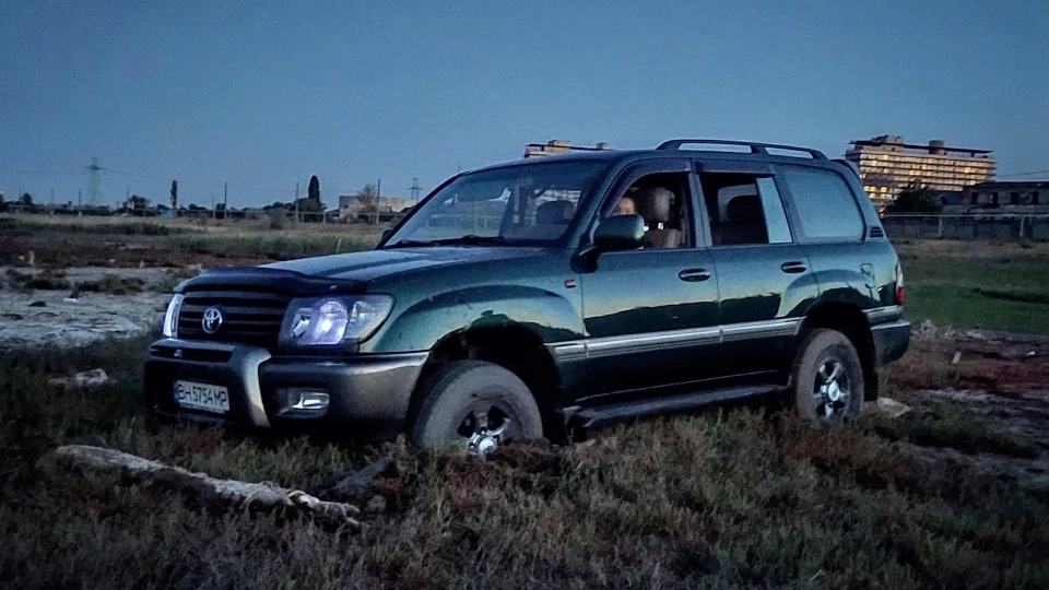 Toyota Land Cruiser Project "Hulk"