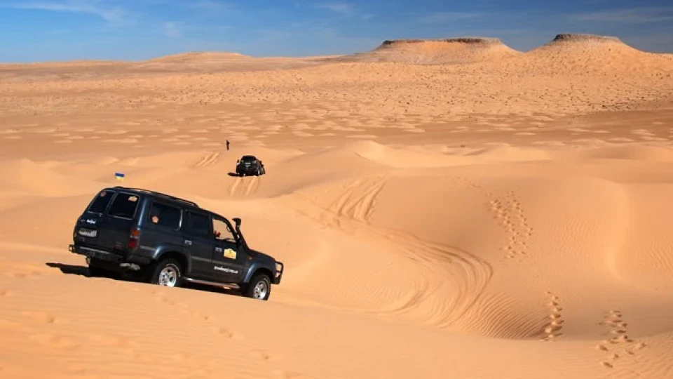 Toyota Land Cruiser Тепловоз 2