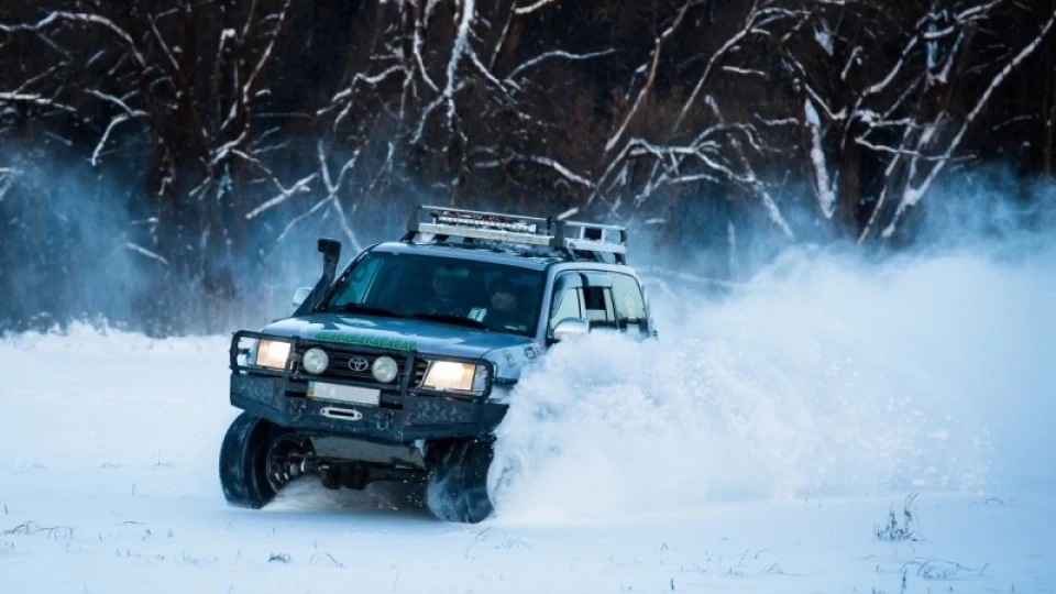 Toyota Land Cruiser TLC - 105 "ALBATROS" 2