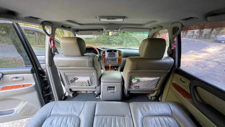 Toyota Land Cruiser V8 4.7 5