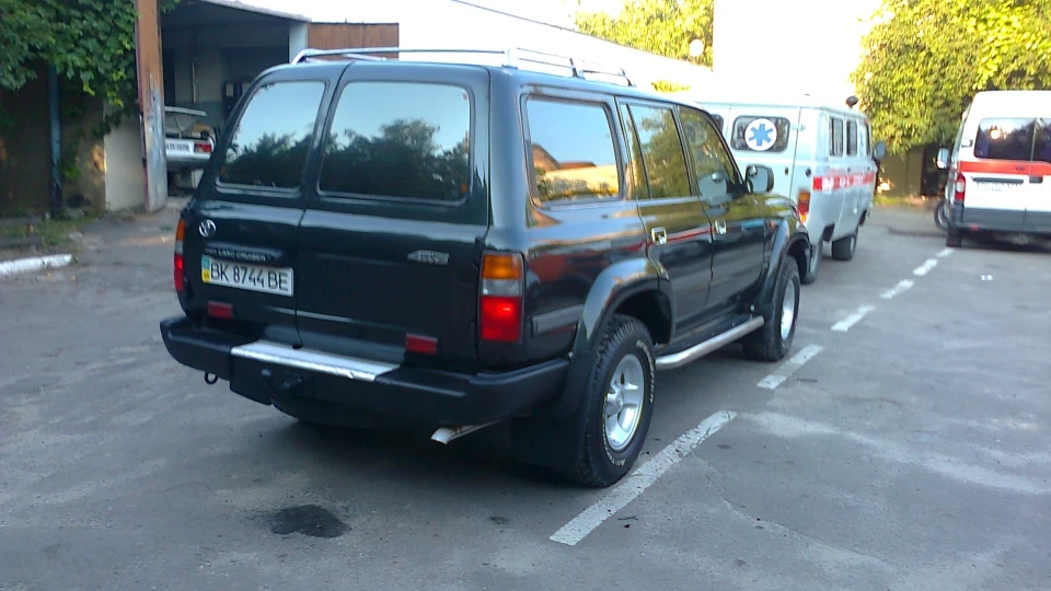 Toyota Land Cruiser СКРІЗЬ 5