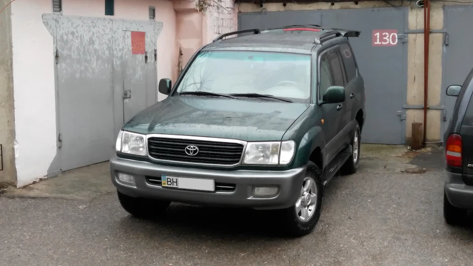 Toyota Land Cruiser Зелений кукурудзер