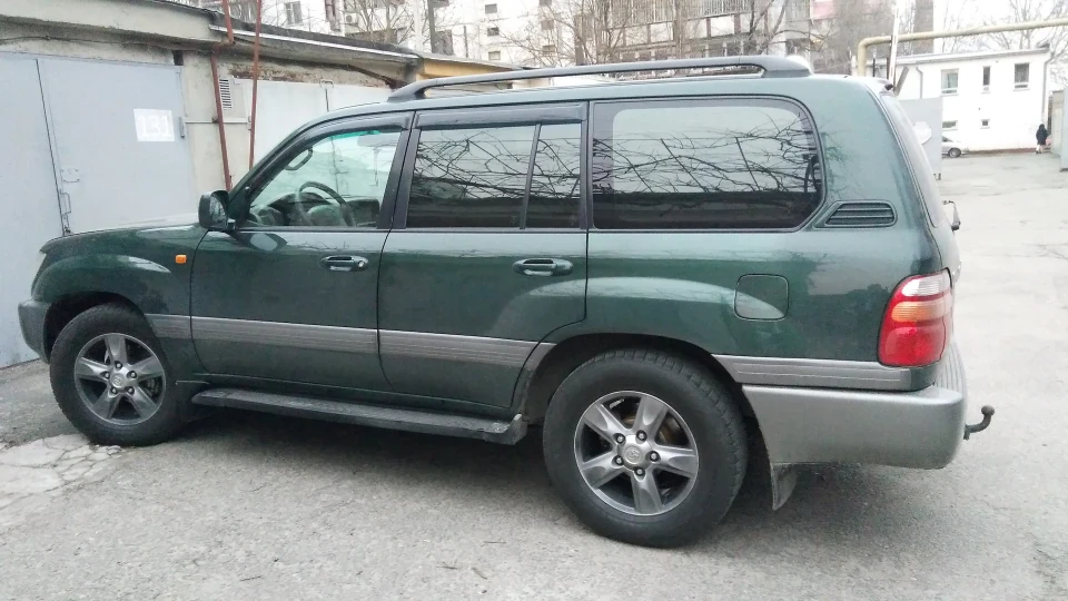 Toyota Land Cruiser Зелений кукурудзер 2