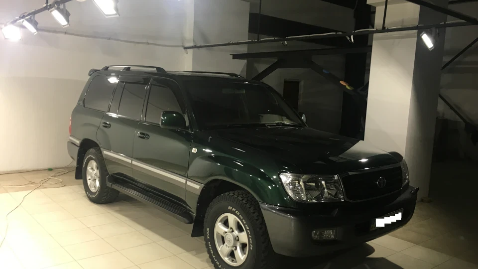 Toyota Land Cruiser Зелений 2