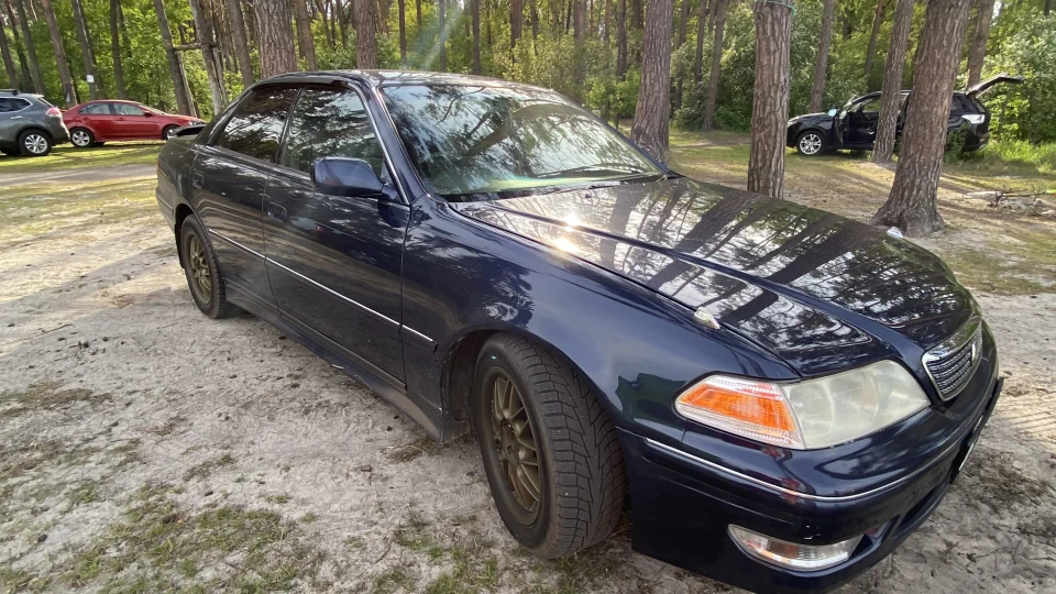 Toyota Mark II 4
