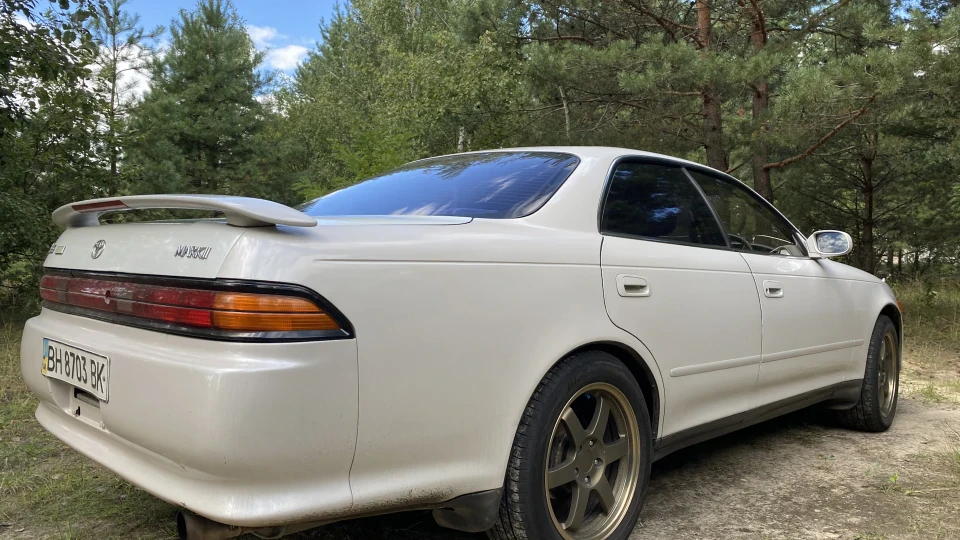 Toyota Mark II 4