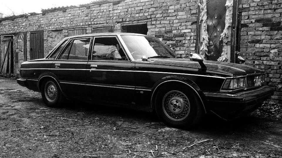 Toyota Mark II あなたが脚光を浴びている右側に座っ 4