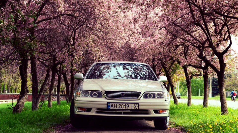 Toyota Mark II Grande 2.5 4