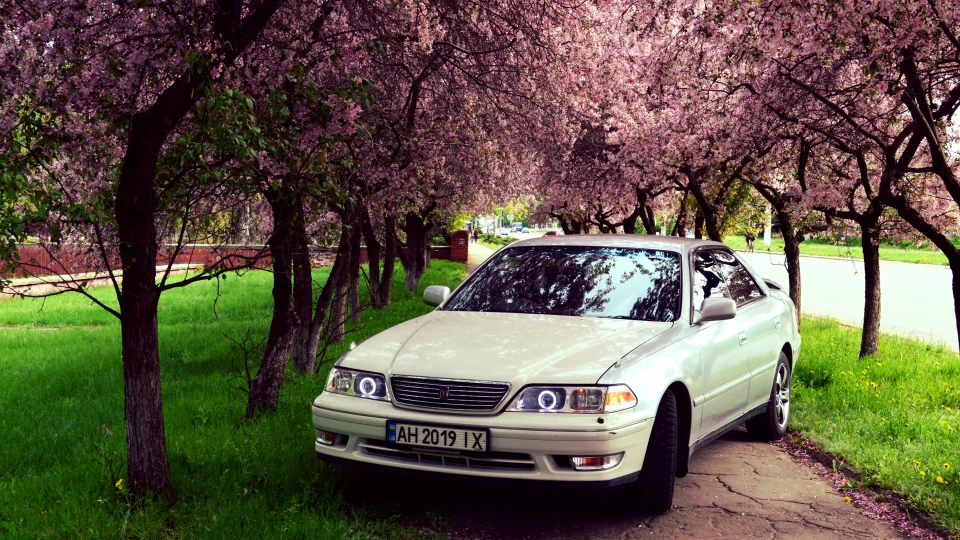 Toyota Mark II Grande 2.5 5