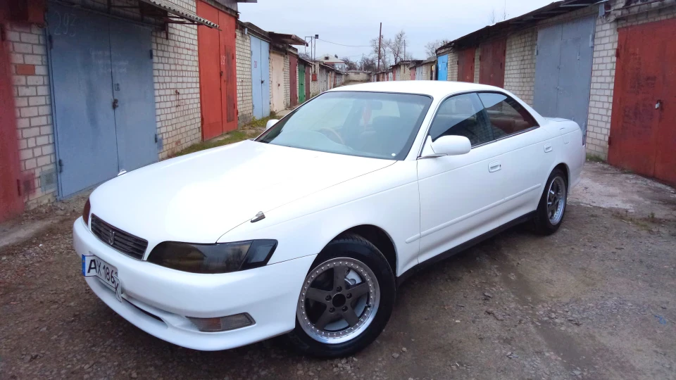 Toyota Mark II Grande G 2.5 4