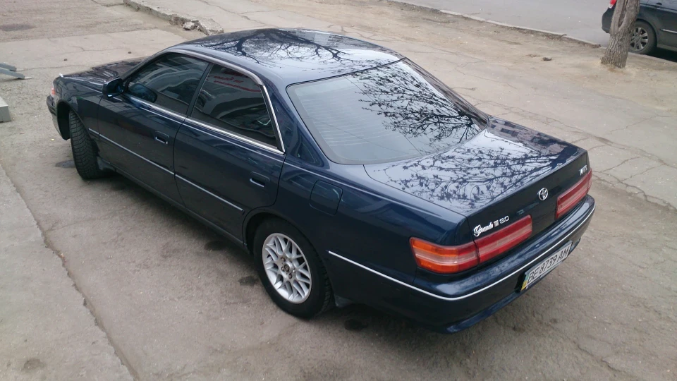 Toyota Mark II Grande G 5