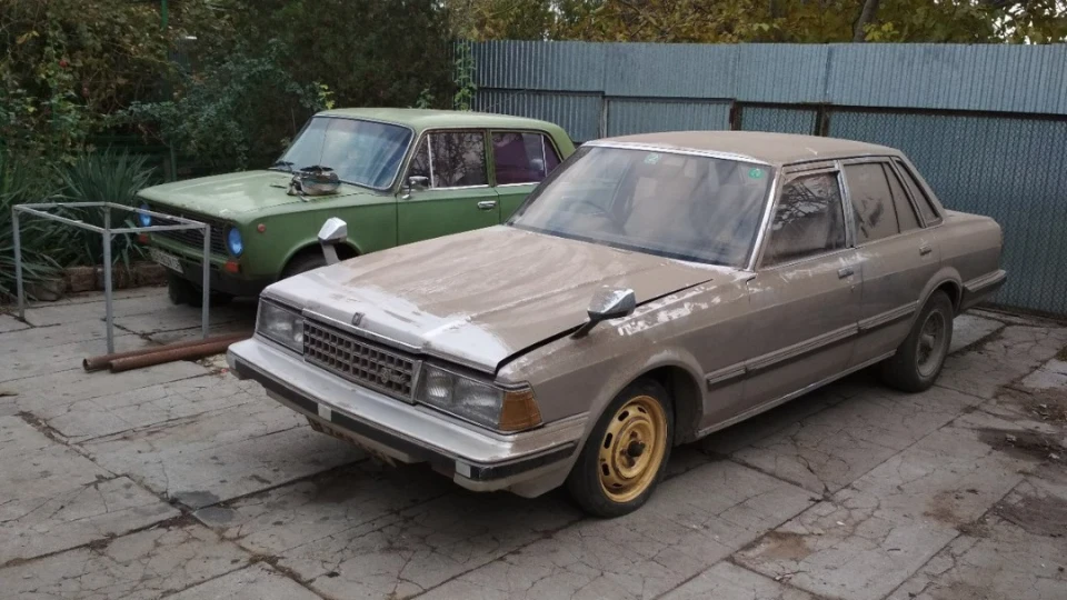 Toyota Mark II grandfather's capsule 2