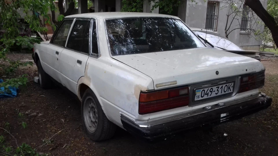 Toyota Mark II Gx60 21r-u 3