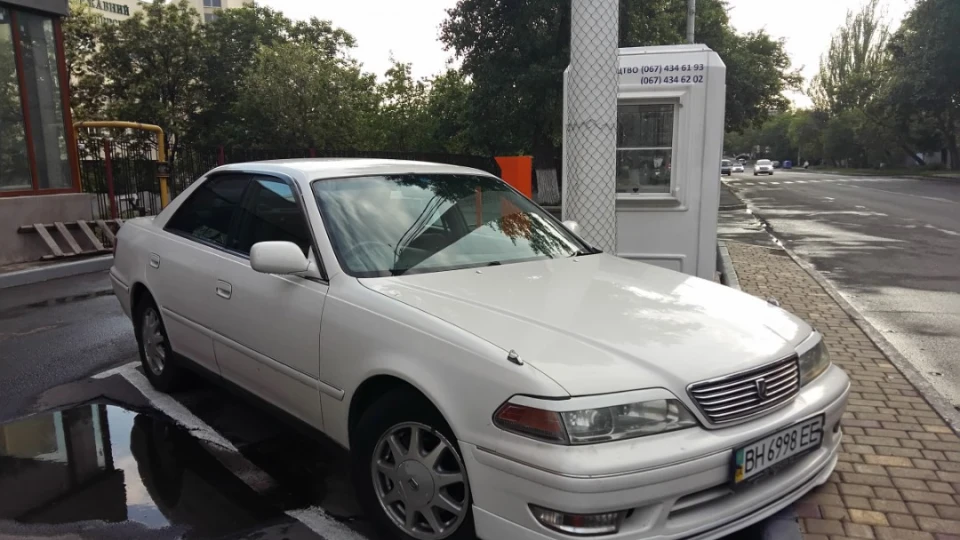 Toyota Mark II gzx100 touer v