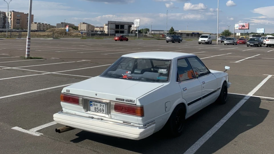 Toyota Mark II Hoshi 4