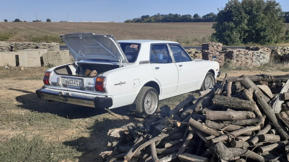 Toyota Mark II Японська Волга 4
